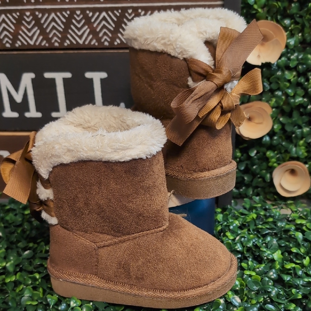 Hot Tomato Double Bow Back Boot
